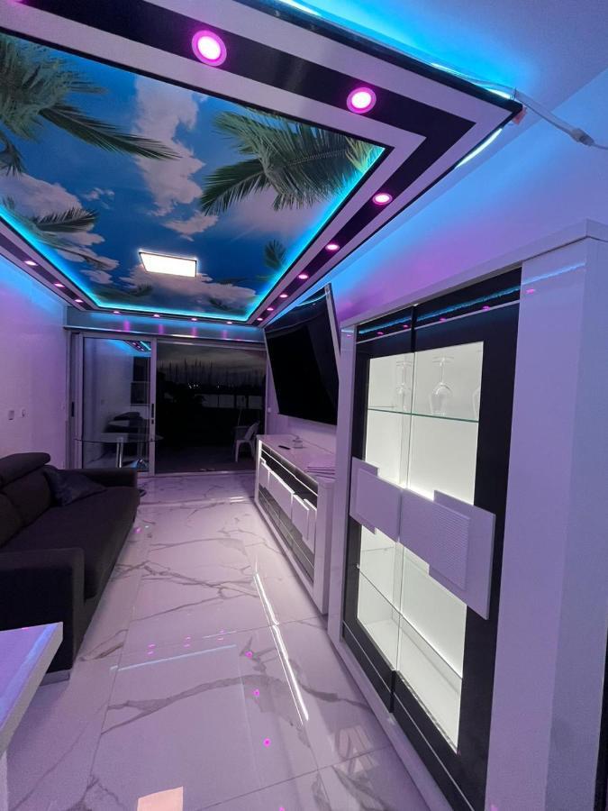 24 Tropic Deluxe Appartement *