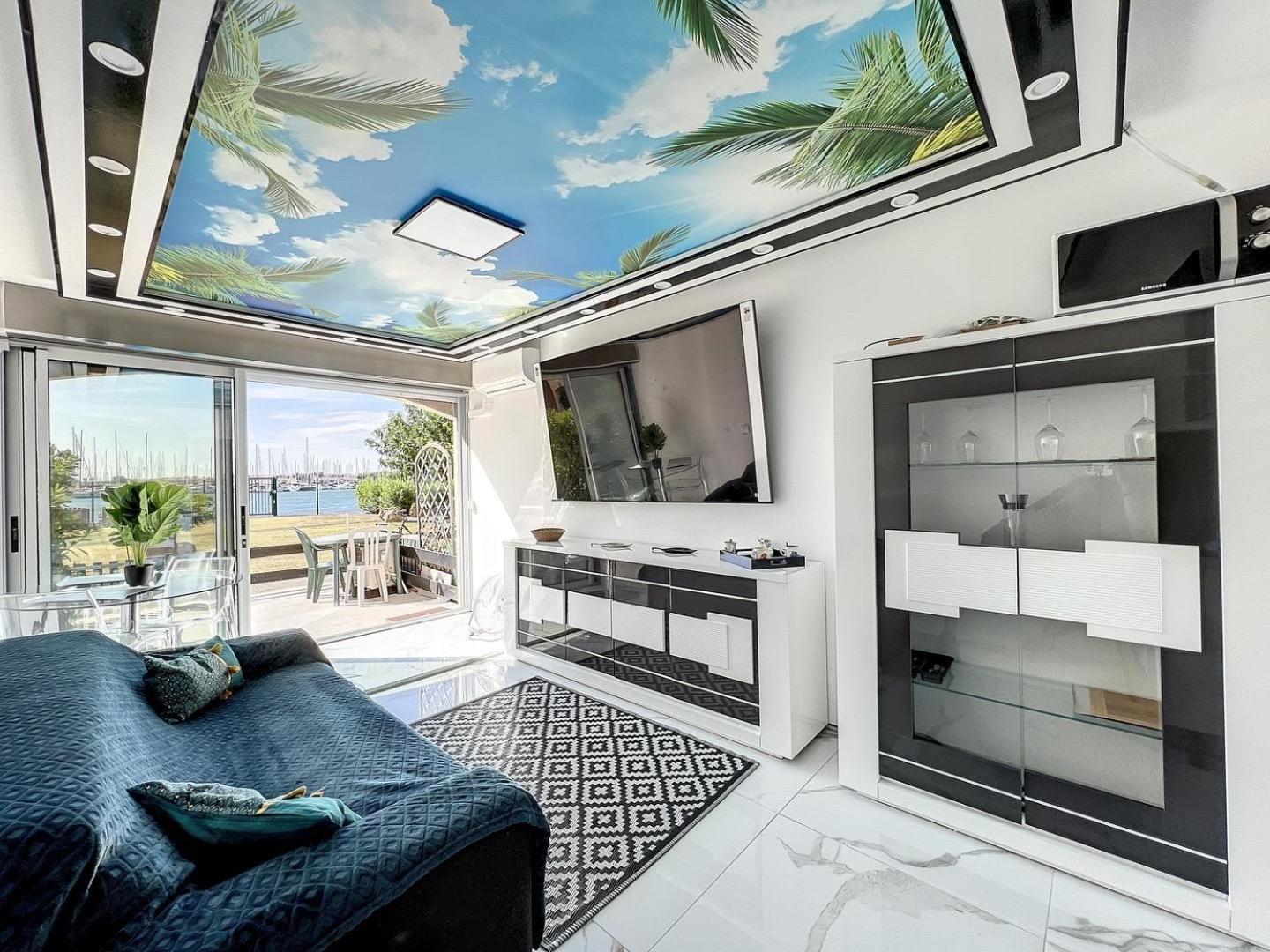 Apartment 24 Tropic Deluxe